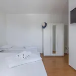 Gloria