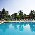 Hotel Gloria Kukci