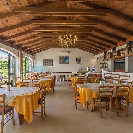 Hotel Gloria 3*